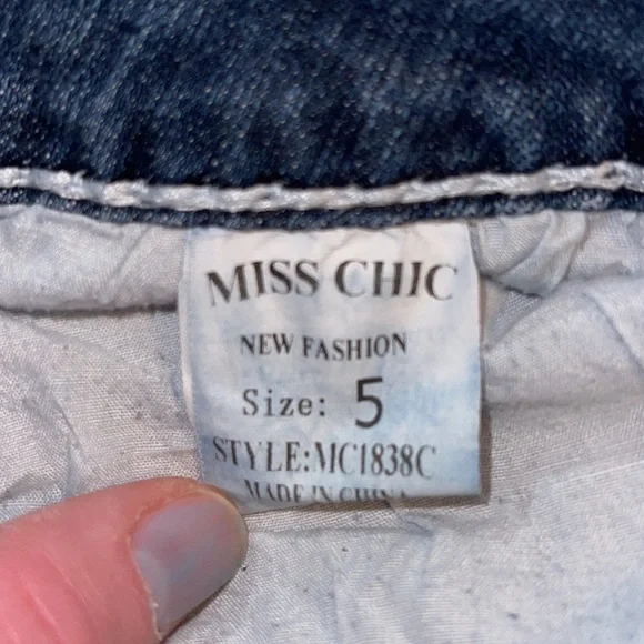 Miss Chic USA Women’s Stretch Denim w/ Big Stitch and Appliqués Size 5 - Picture 11 of 12